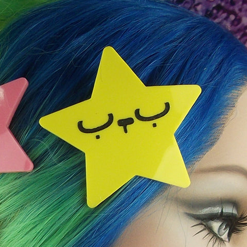 Small Yellow Star Hair Clip with Emoji Face