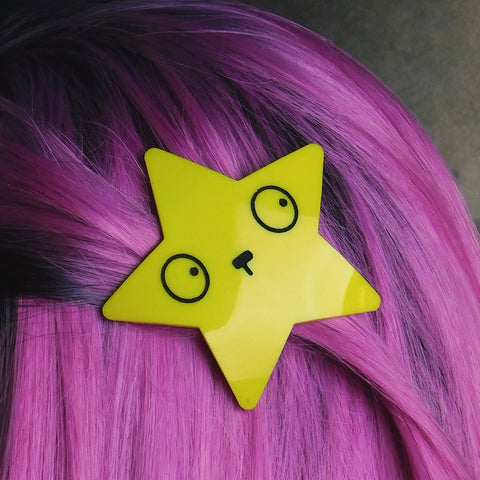 Small Yellow Star Hair Clip with Emoji Face